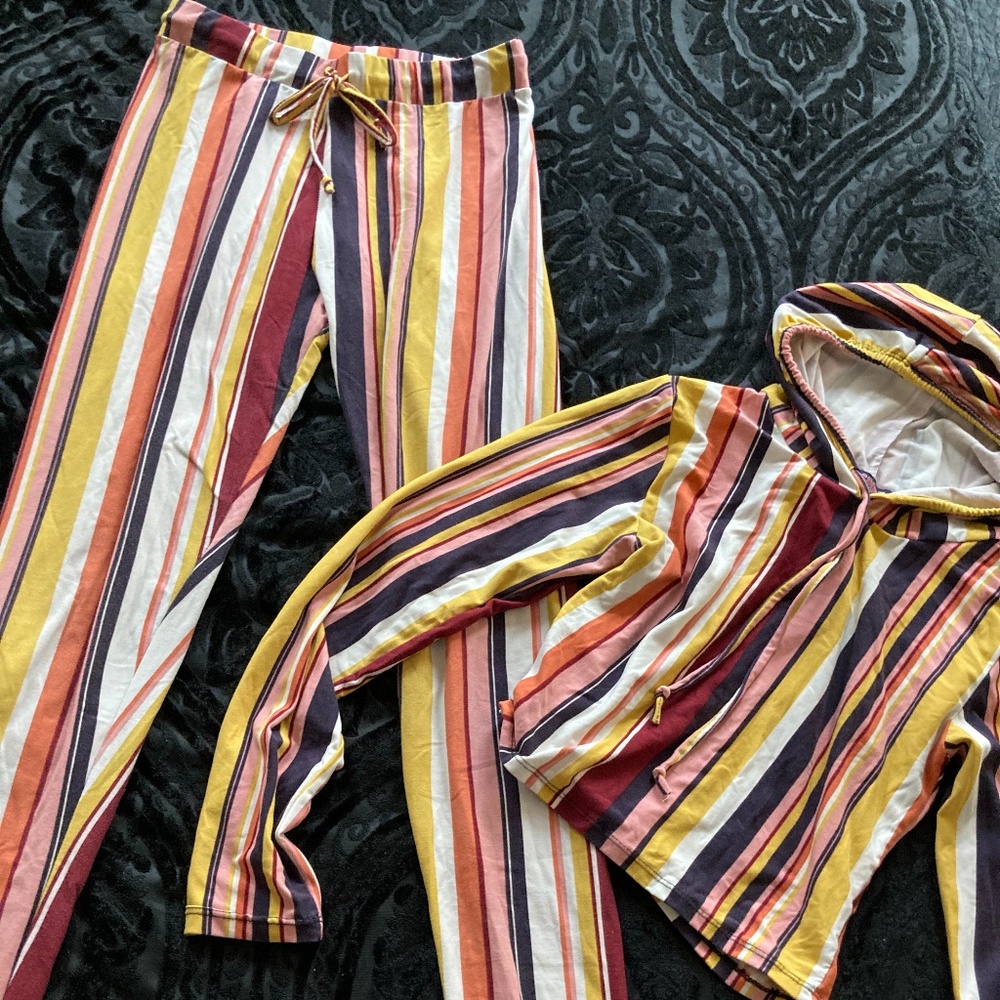 Striped warm set